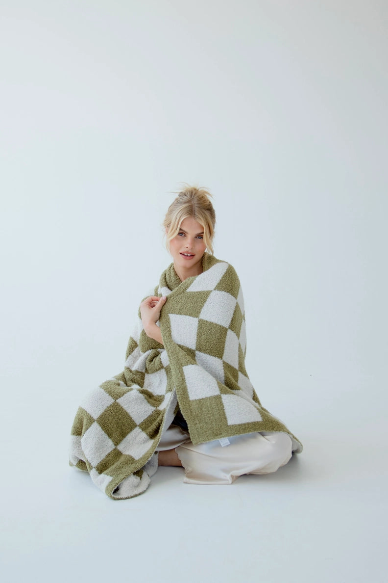 The Teddy Throw - 100% Recycled - Checkered Green