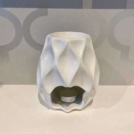 Wax Melt warmer white Dimensions - 14 cm H x 12 cm W