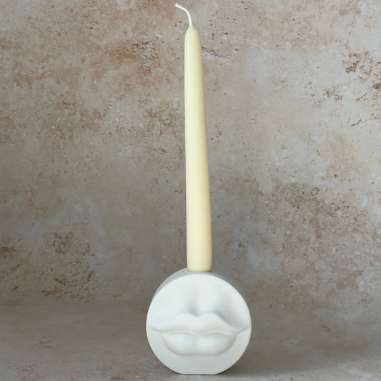 Kiss Candle Concrete Holder - White